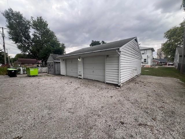 205 East Sangamon Street - Photo 3 of 9