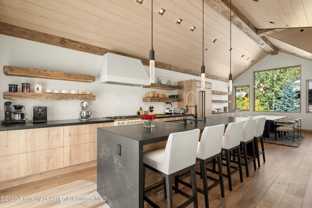 543 Walnut St #B - Photo 1 of 1