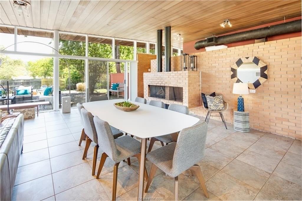 1206 Orr St - Photo 3 of 26