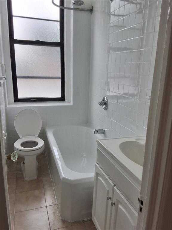 12010 Rockaway Beach Blvd #105 - Photo 3 of 7