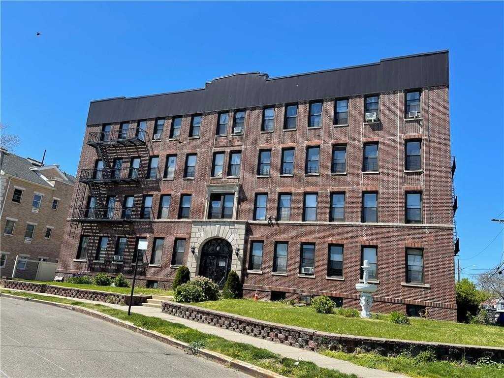 12010 Rockaway Beach Blvd #105 - Photo 6 of 7