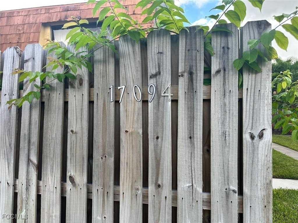 1709 Park Meadows Dr Apt 4 #4 - Photo 2 of 21