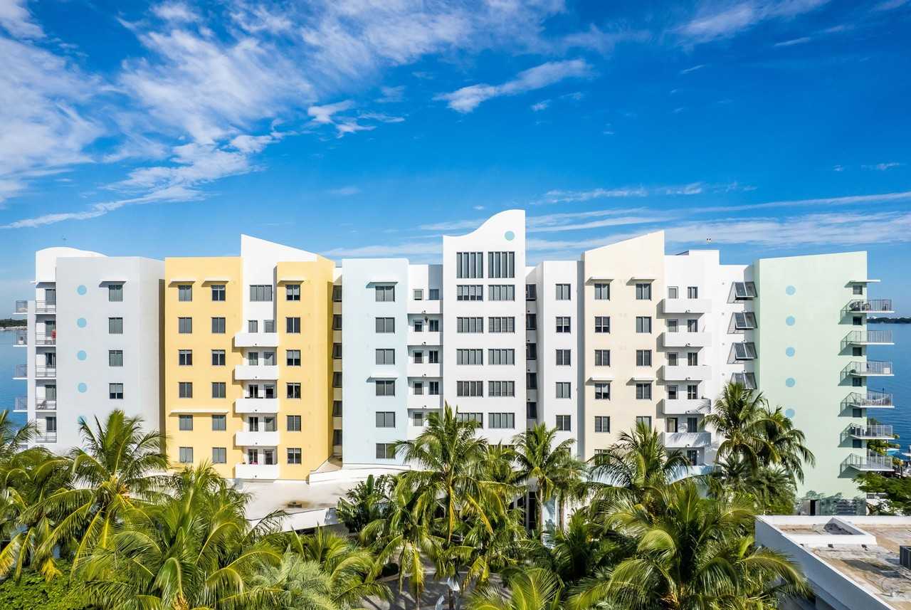 Moda North Bay Village - Photo 3 of 27