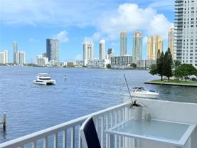 4000 Ne 170th St #402 - Photo 1 of 1