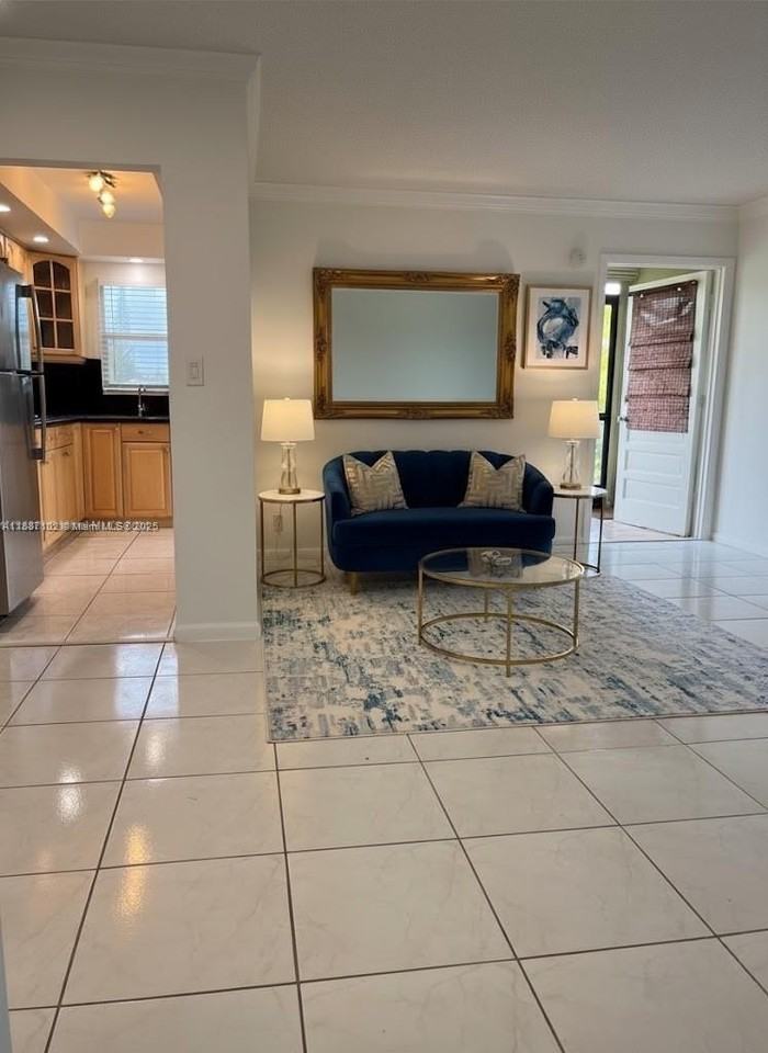 1425 Arthur Street #403A - Photo 2 of 9