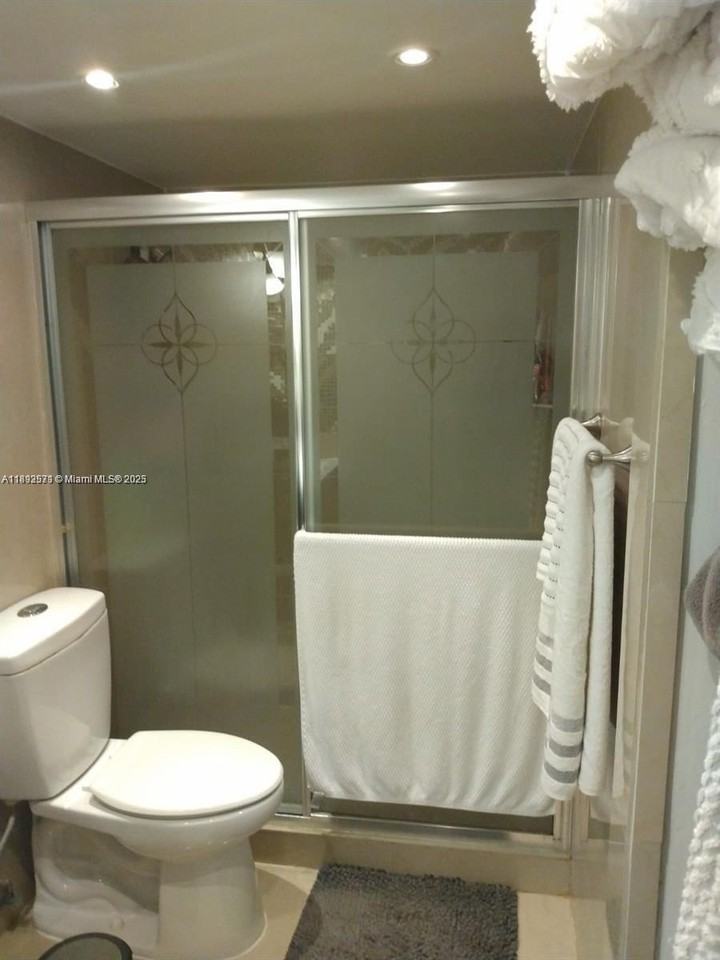 8006 Sw 149th Ave #D412 - Photo 4 of 9