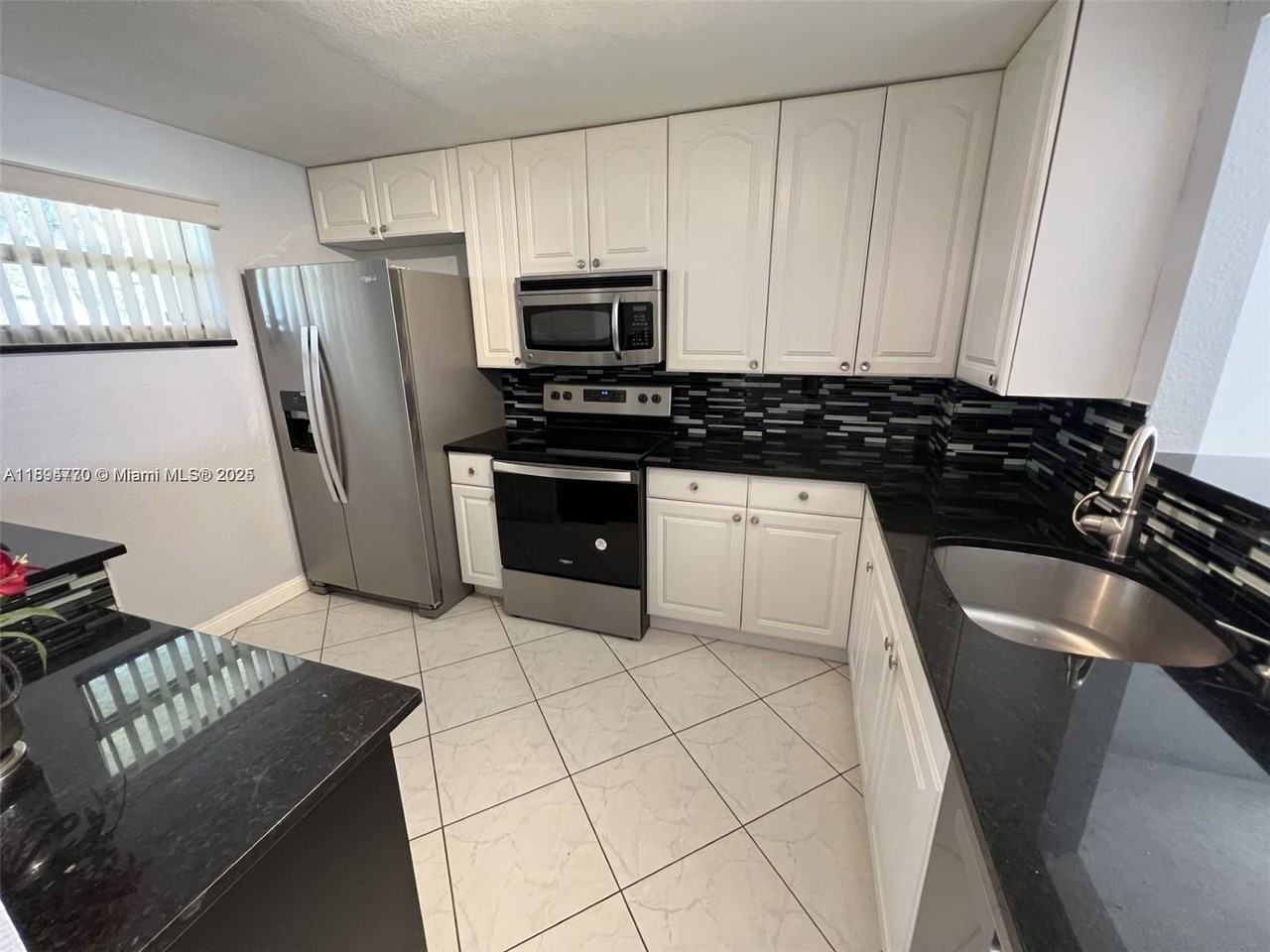 1200 Nw 87th Ave #109 - Photo 5 of 25