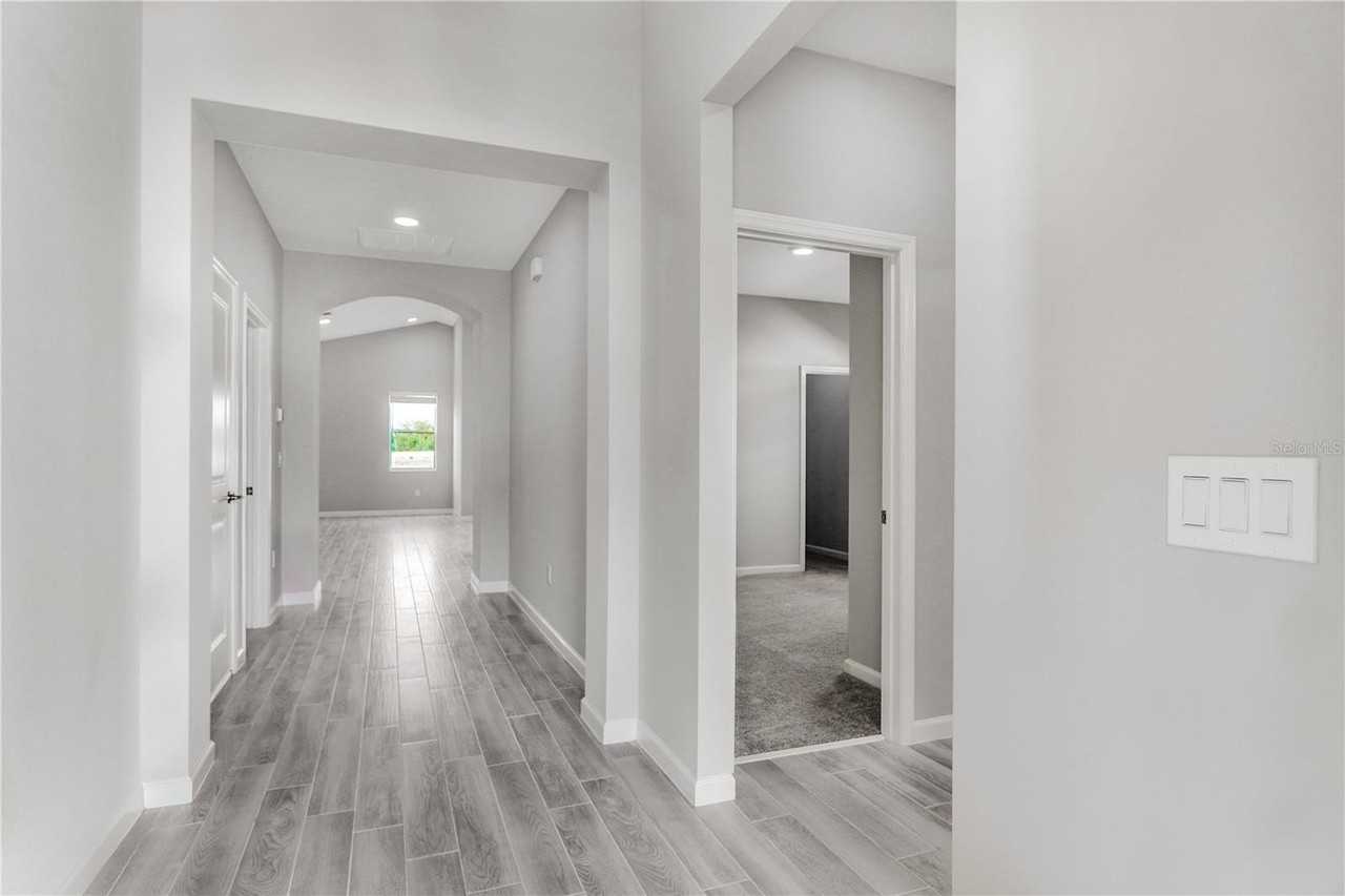 5286 Tiergarten St - Photo 2 of 26