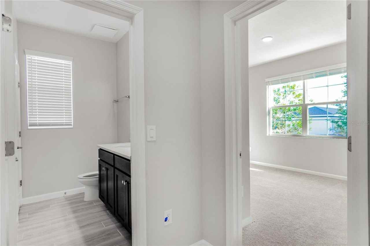 5286 Tiergarten St - Photo 3 of 26