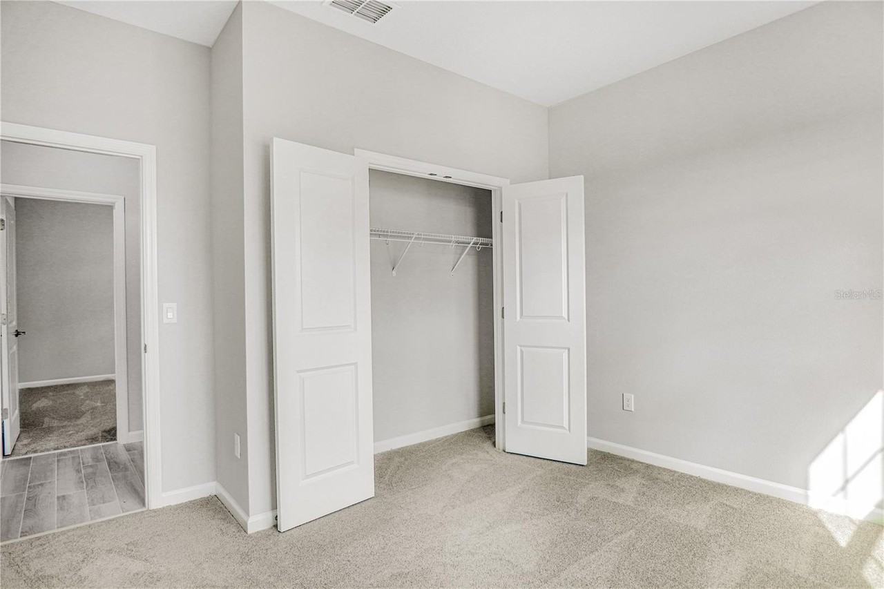 5286 Tiergarten St - Photo 5 of 26