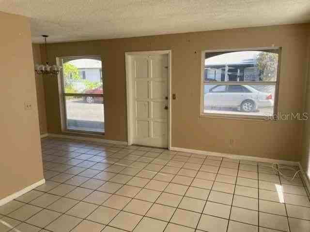 1100 70th St N #1 - Photo 4 of 13