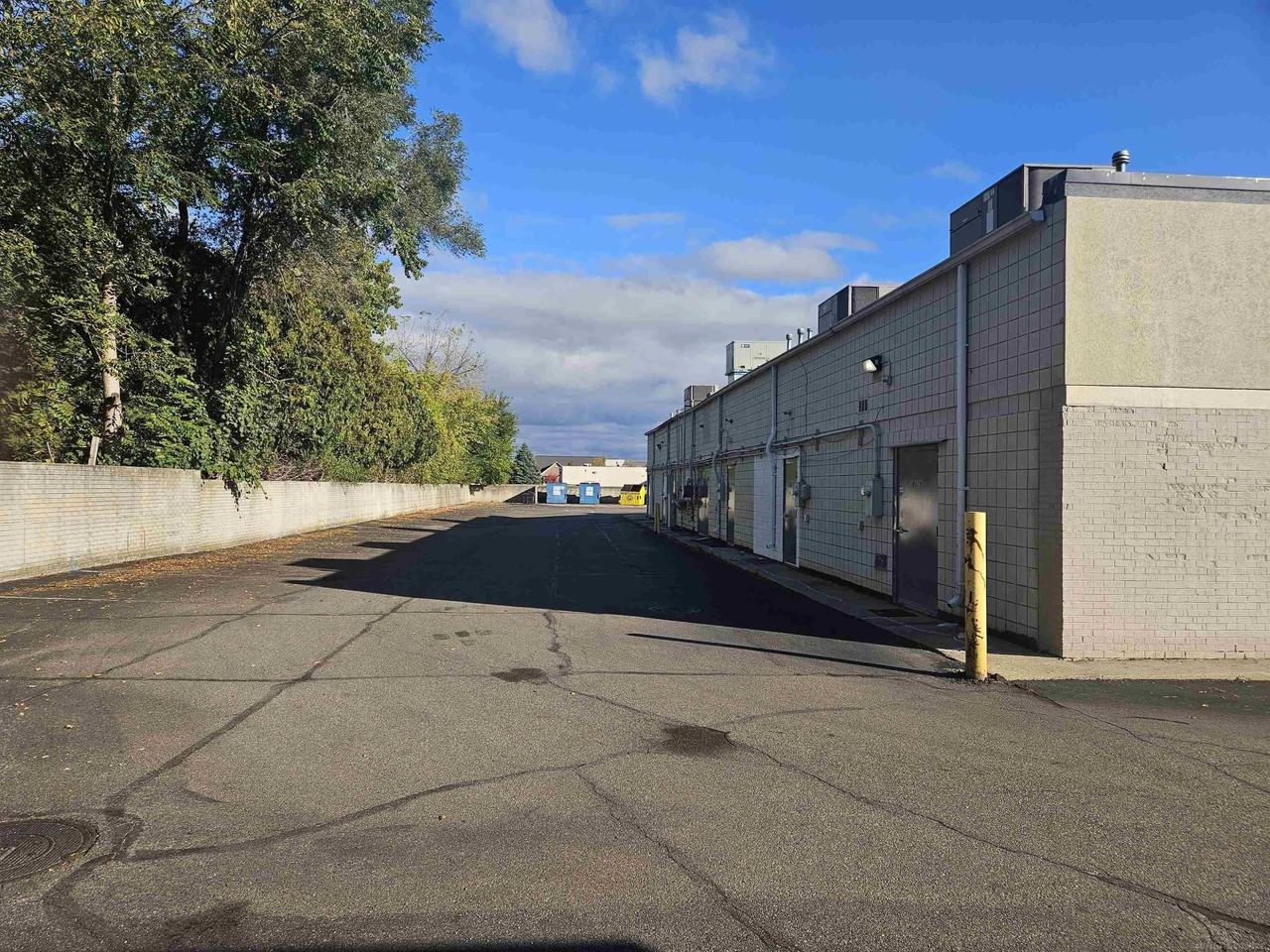 39079 Garfield Rd - Photo 3 of 3