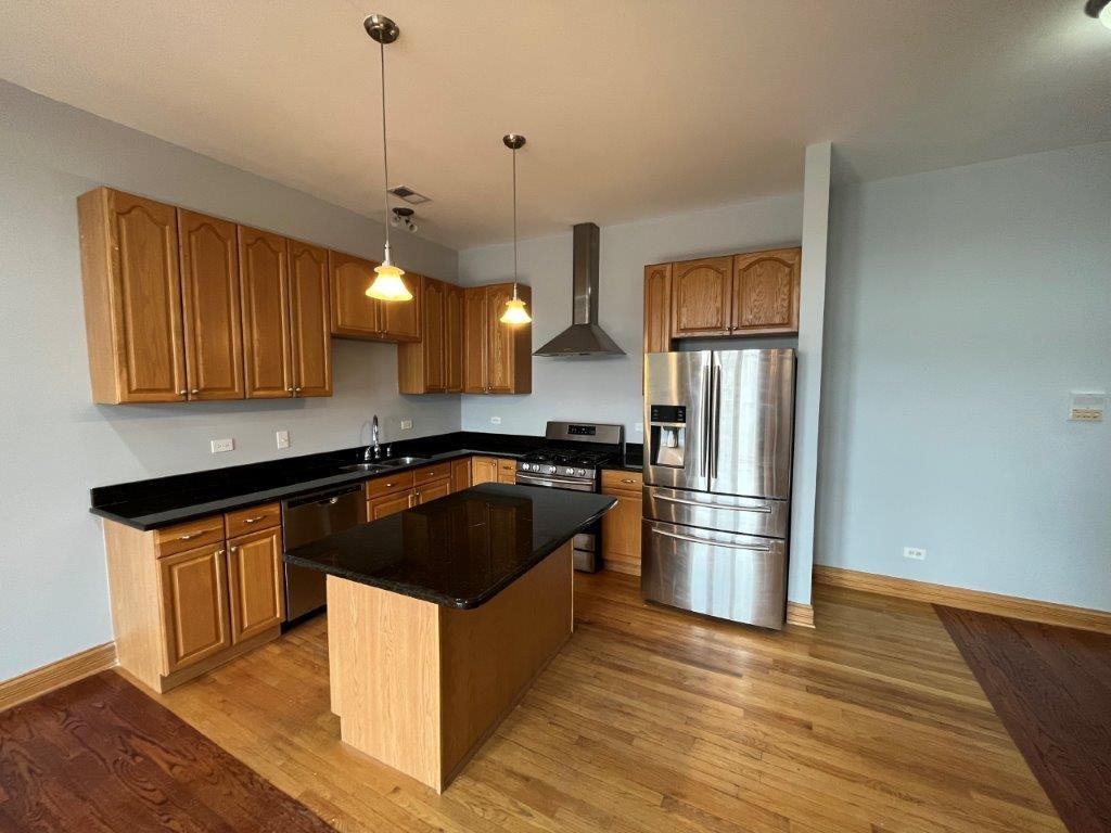 1918 W Cermak Rd #3F