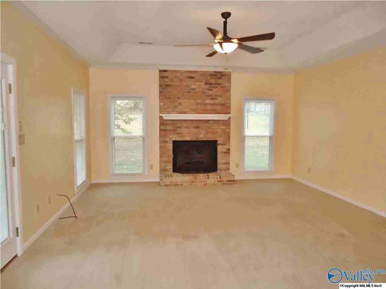 722 Highland Dr - Photo 3 of 20