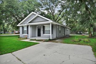 3702 Wood Creek Ln - Photo 1 of 1