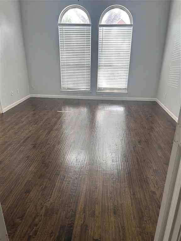 10708 Alexandria Dr - Photo 7 of 15