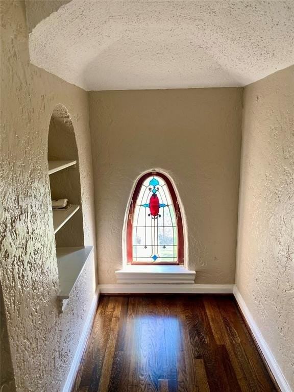 6245 Richmond Ave - Photo 5 of 22