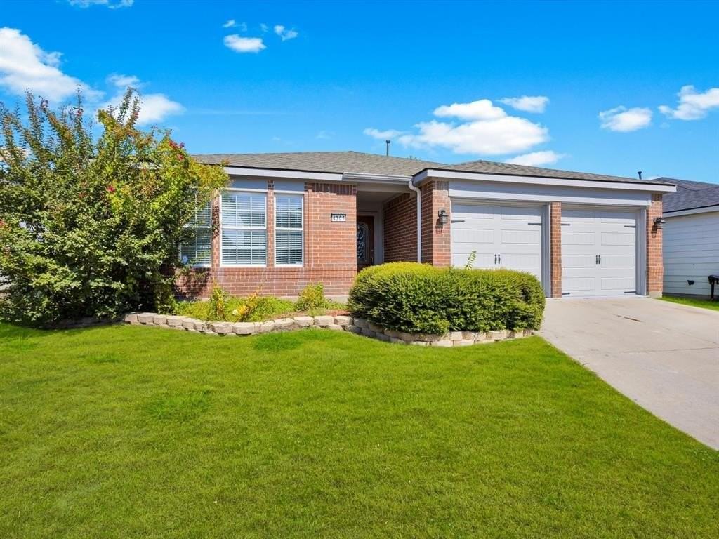 4305 Falcon Dr - Photo 2 of 27