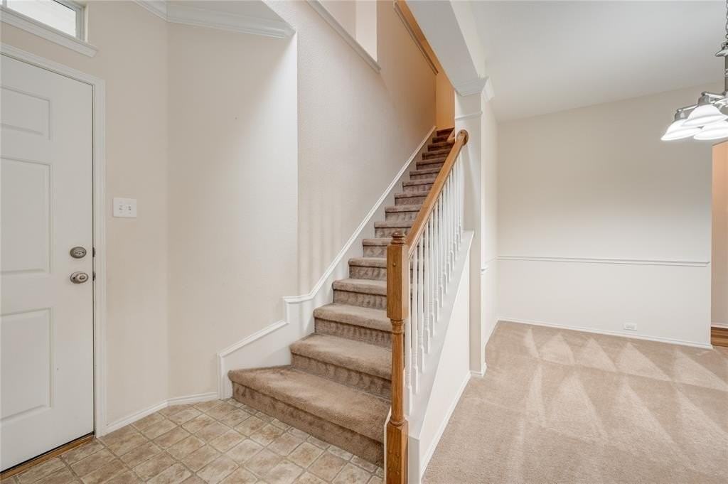 1415 Ravenwood Dr - Photo 6 of 32