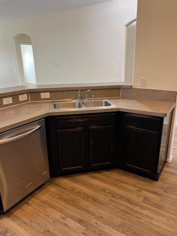 10416 Devin Ln - Photo 4 of 40