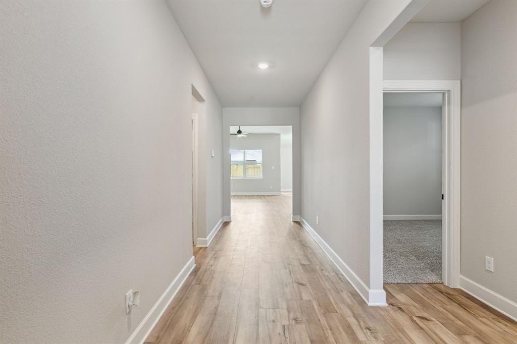 609 Harbor Oaks Dr - Photo 3 of 26