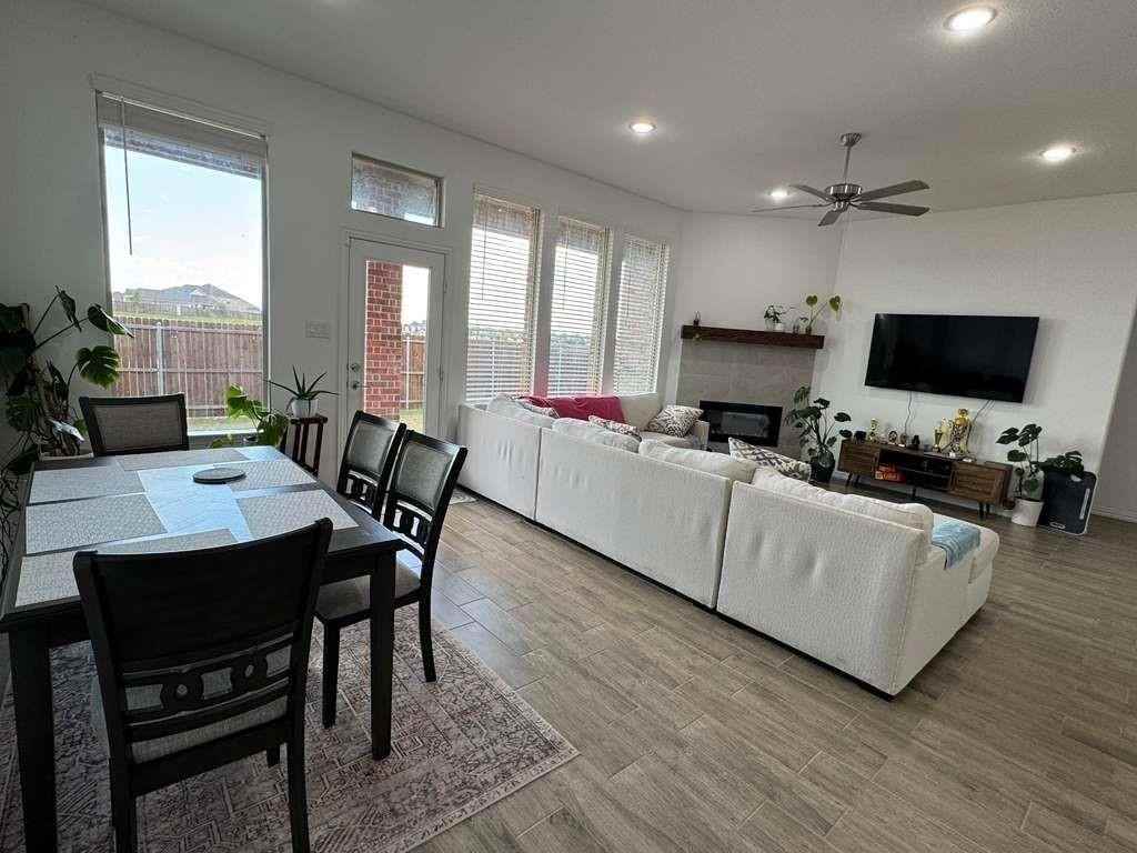 217 Cherryvale Ln - Photo 2 of 27