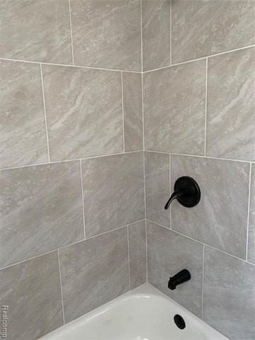 5737 Barham St - Photo 7 of 10