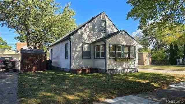 304 W Madge Ave - Photo 2 of 19