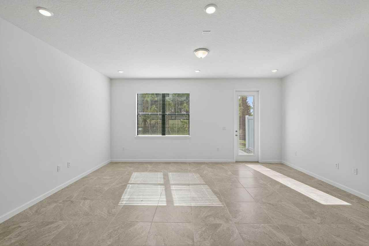 7596 Sw Linus Ln - Photo 6 of 26