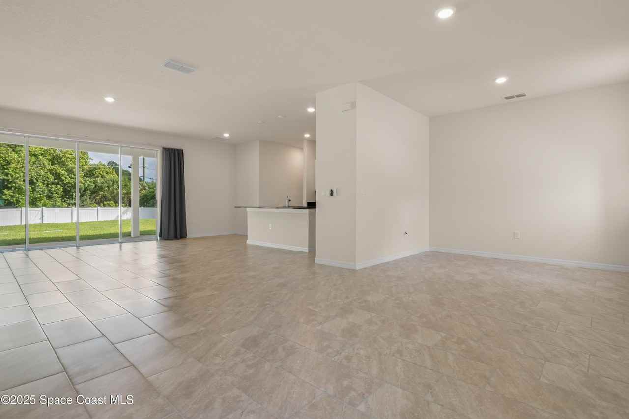 1426 Seeley Circle Northwest - Photo 6 of 30