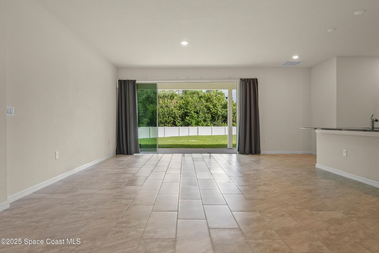 1426 Seeley Circle Northwest - Photo 7 of 30