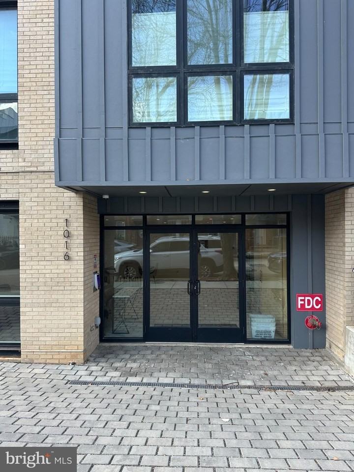 1016 17th Place Northeast #002