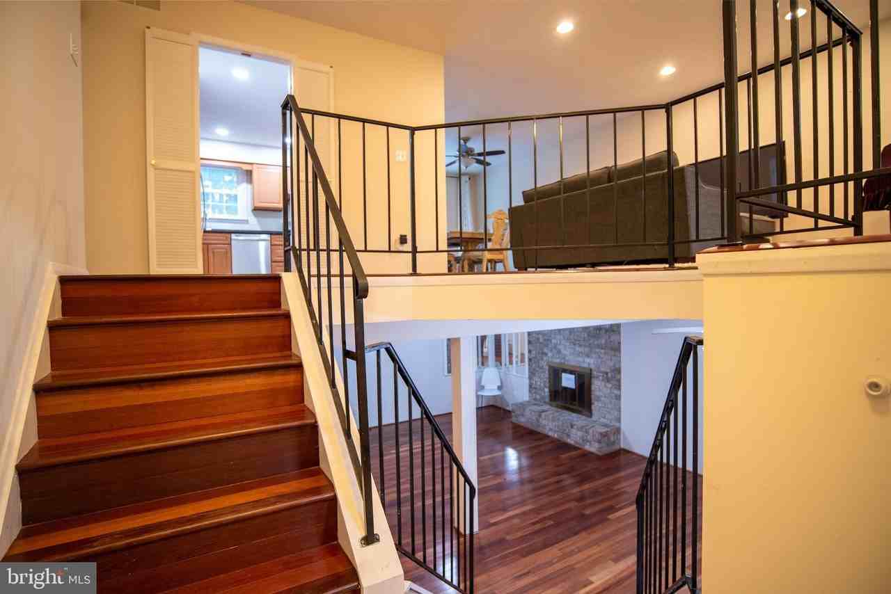 10038 Chatelaine Circle - Photo 3 of 38