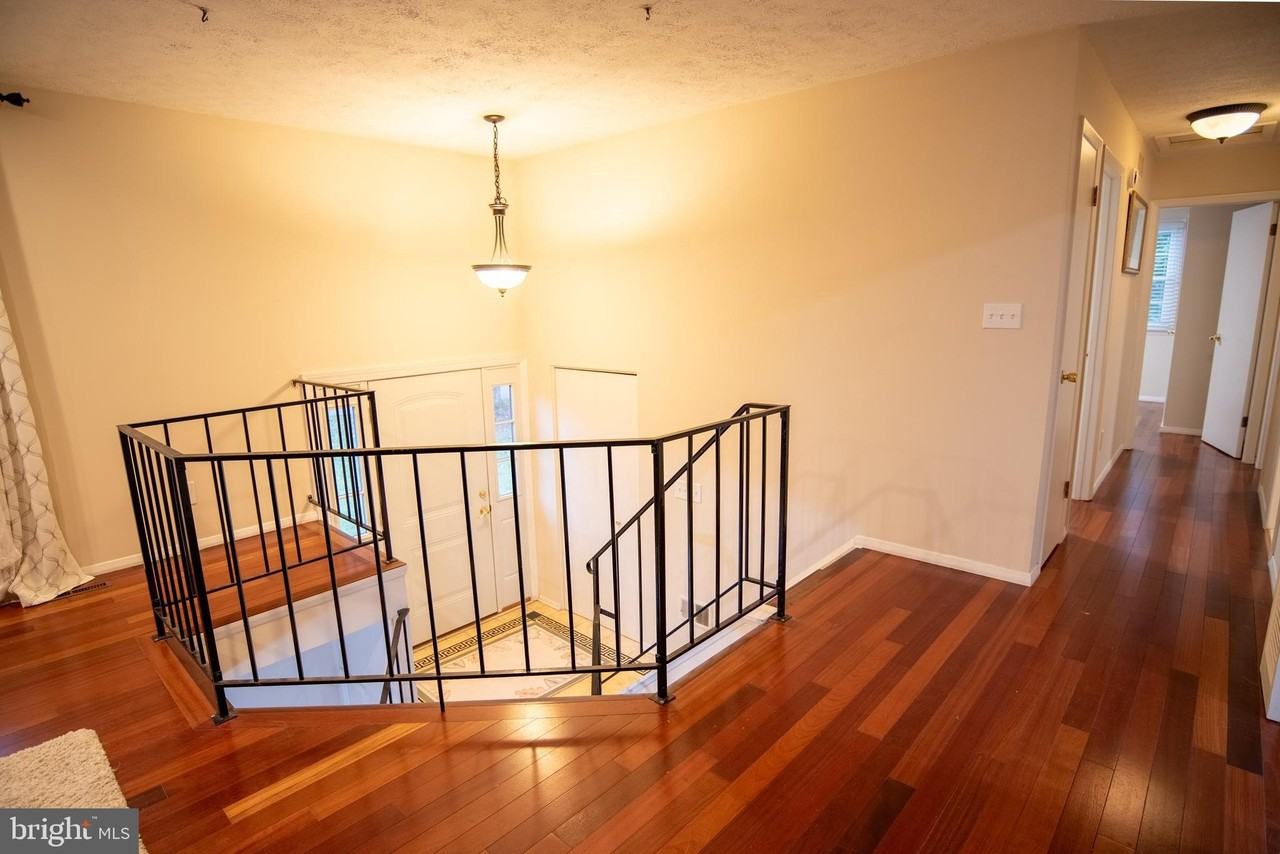 10038 Chatelaine Circle - Photo 6 of 38