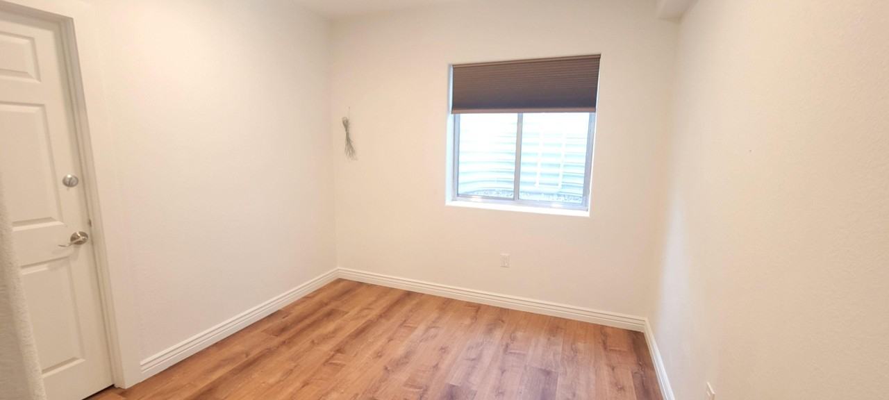 E Prentice Dr - Photo 5 of 10