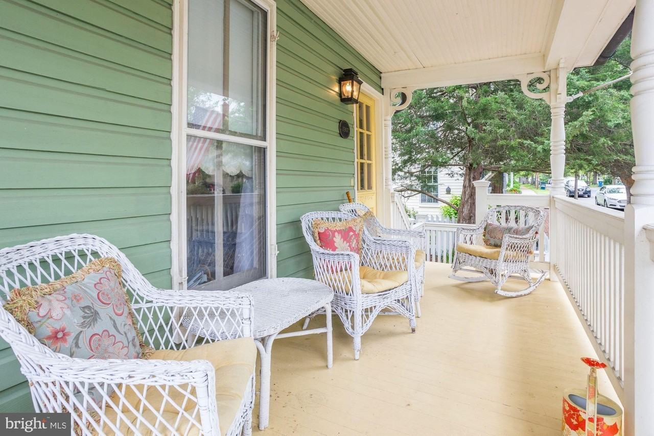 101 Mulberry St - Photo 5 of 50