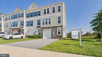 featured image of 148 Solara Dr