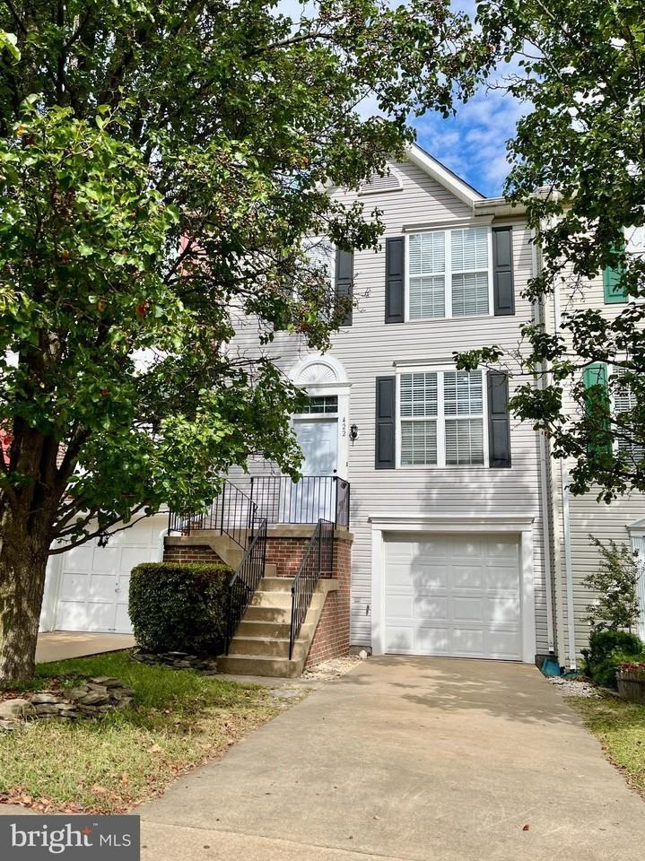 422 Nikki Ter Se - Photo 2 of 36