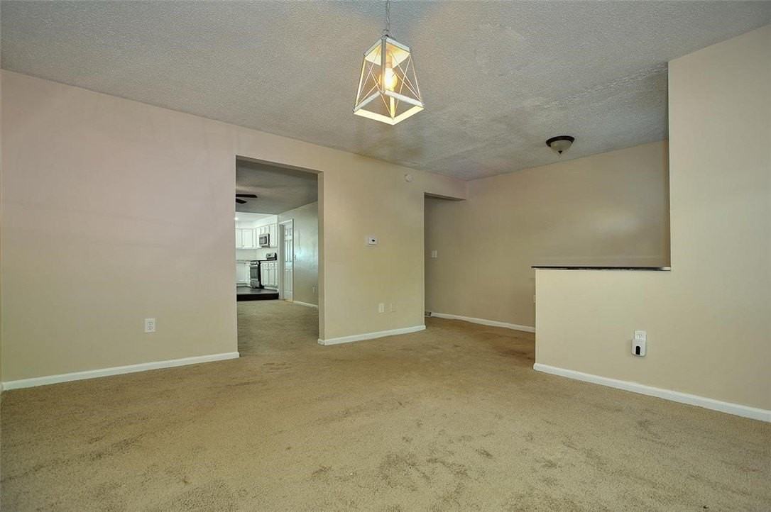 412 Colton St - Photo 3 of 18