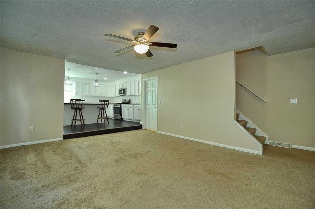 412 Colton St - Photo 4 of 18