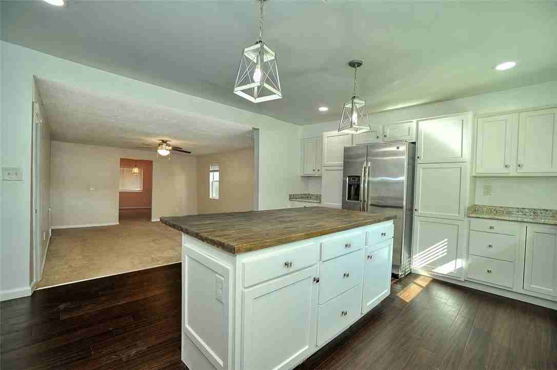 412 Colton St - Photo 7 of 18