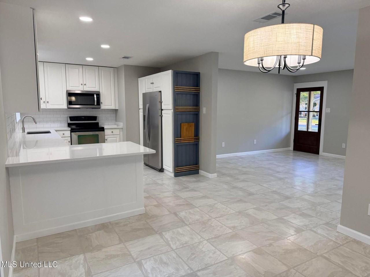 2714 Clairmont Ave - Photo 7 of 23