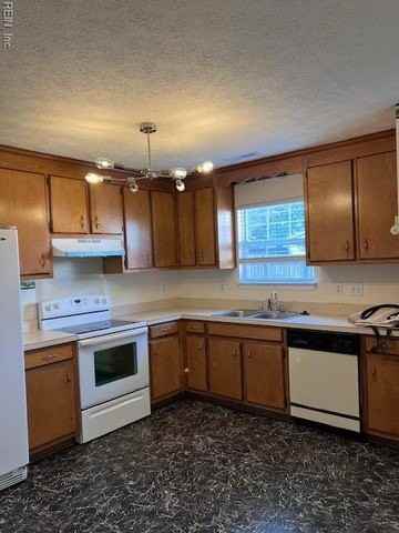 335 Pear Ridge Cir - Photo 3 of 13