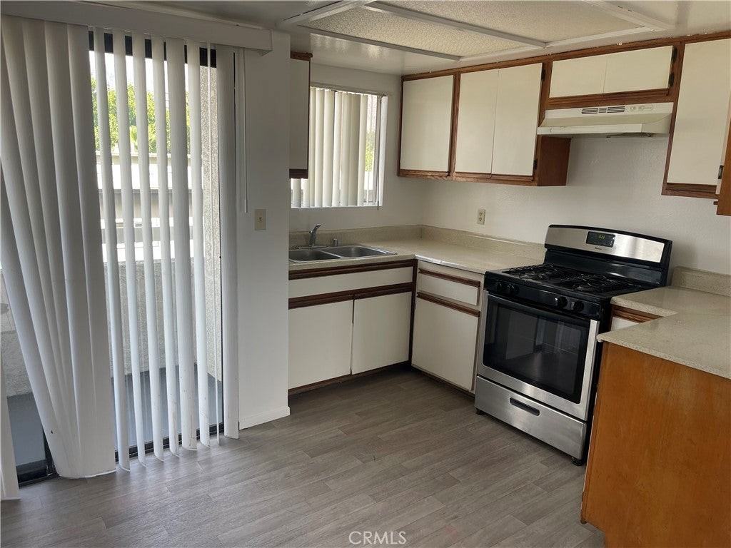 1001 N Raymond Ave - Photo 2 of 12