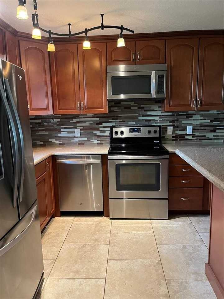 4300 Baywood Blvd Apt A101 - Photo 4 of 14