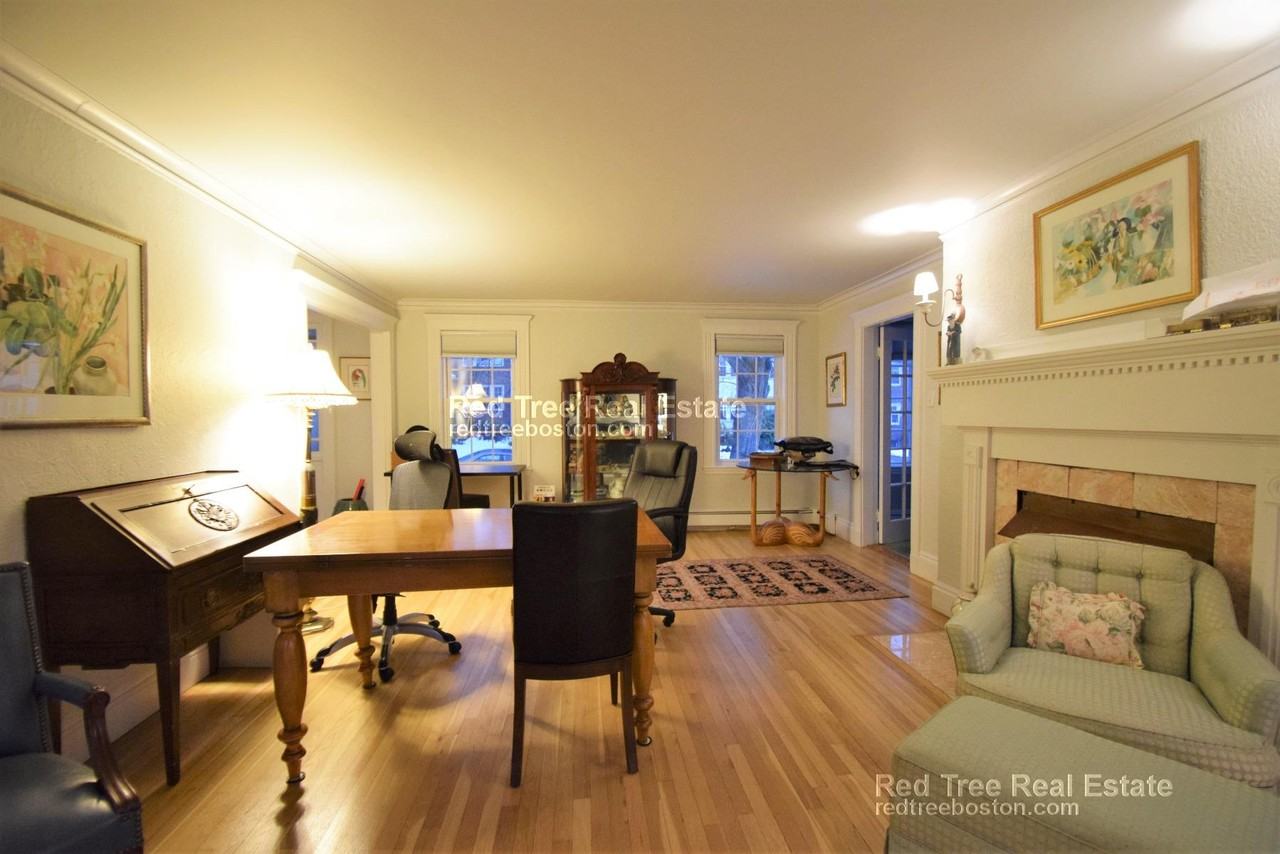 25 Wade St - Photo 2 of 30