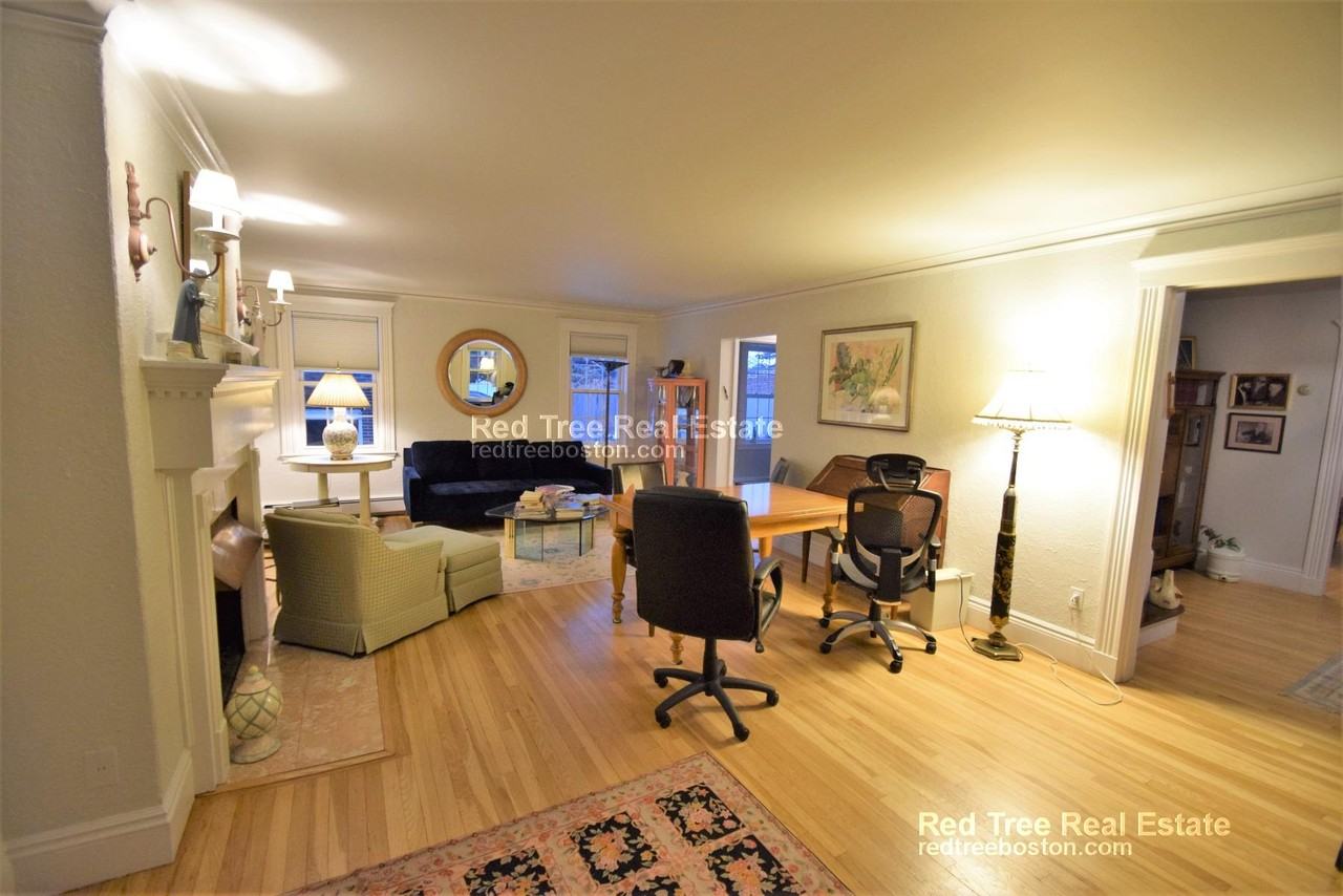25 Wade St - Photo 4 of 30