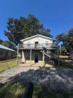 featured image of 702 Eastanallee Ave #1