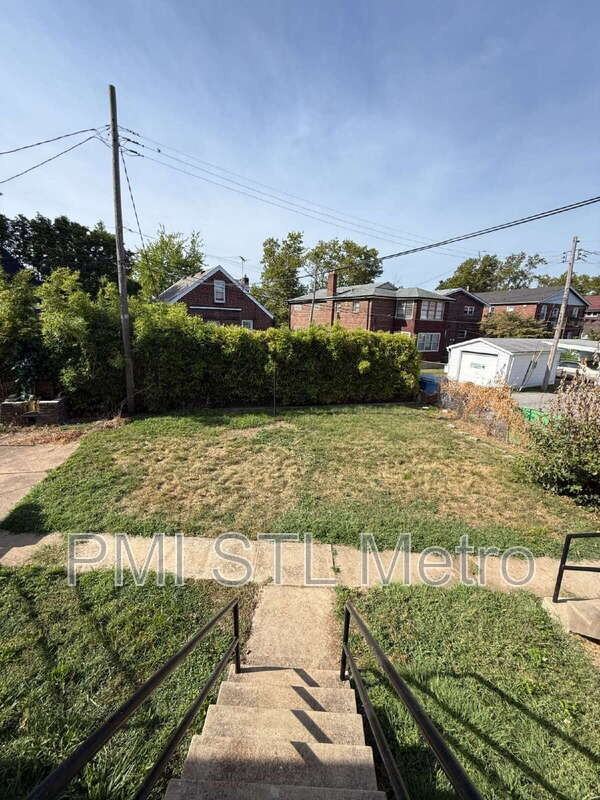 4952 Oleatha Ave #4954 - Photo 7 of 7