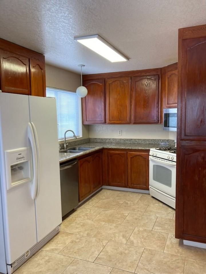 108 Jutta Way - Photo 3 of 19
